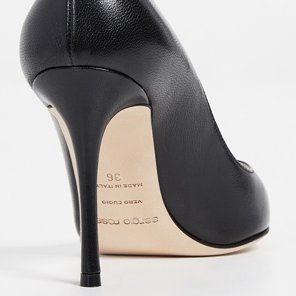 Sergio Rossi Black Pump - Picture 2 of 11